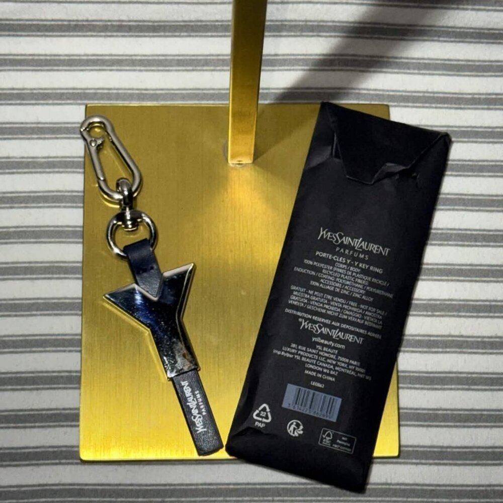 Authentic Saint Laurent YSL Logo Keychain Luxury Designer Key Ring - Picture 2 of 2